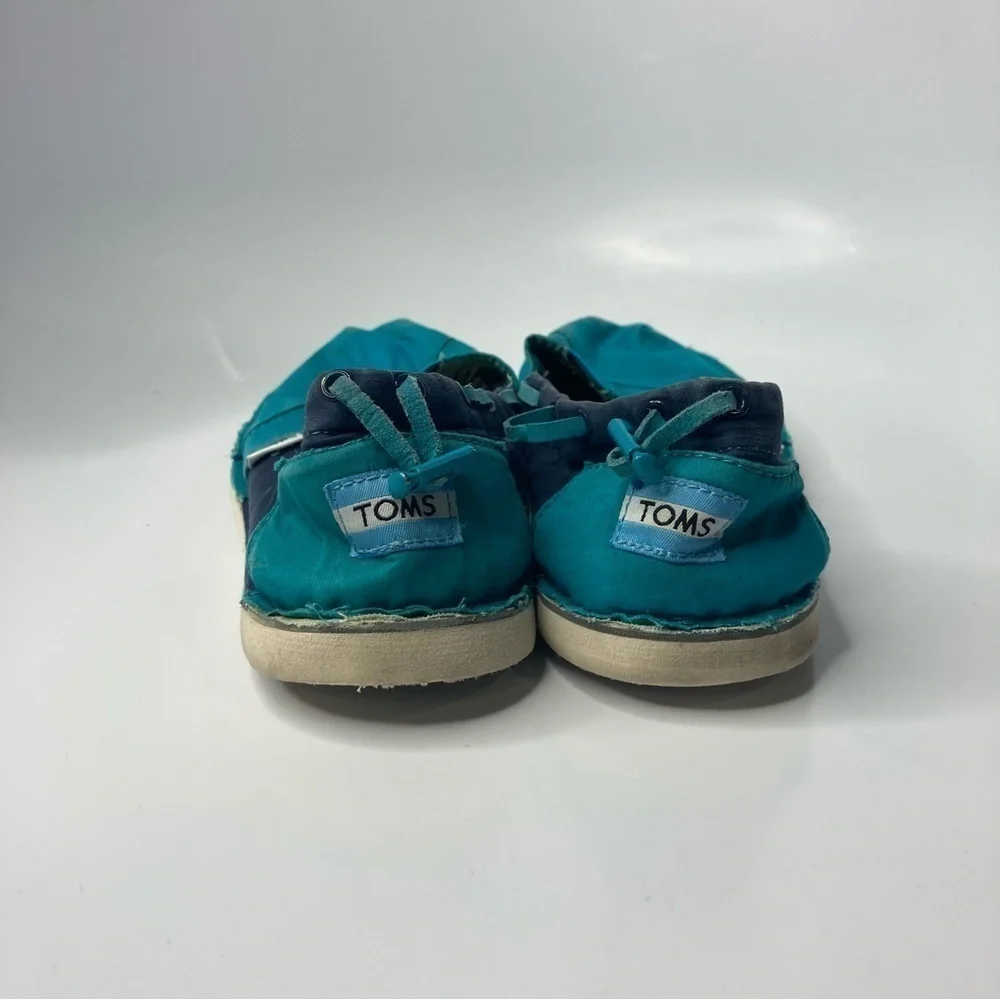 Toms color block slip on shoes‎ size 8